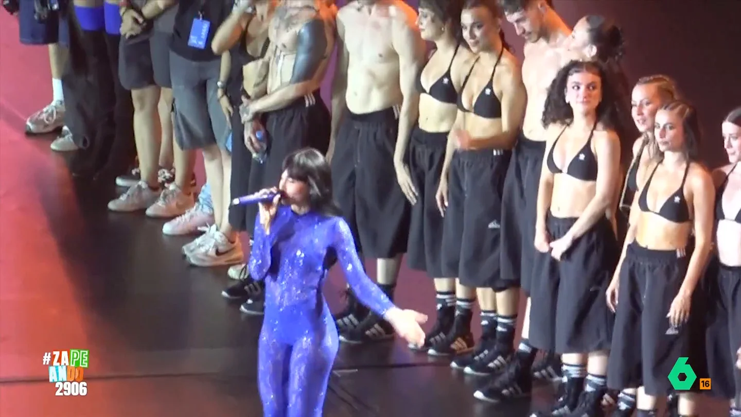 Aitana recuerda a Plex en su último concierto en Madrid: "Dani, te quiero muchísimo" La cantante catalana terminaba su concierto dando las gracias a muchas personas entre ellas a Dani que no es otro que el streamer Plex, actual pareja de Aitana.