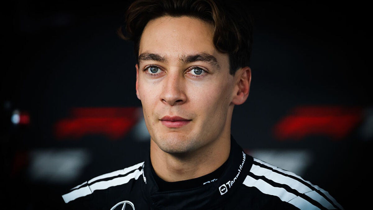 La desolación de George Russell con el Mercedes: 