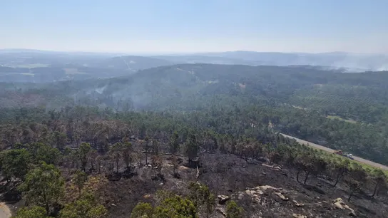 Vista de parte del área quemada en Ponteceso, Galicia. Vista de parte del área quemada en Ponteceso, Galicia.