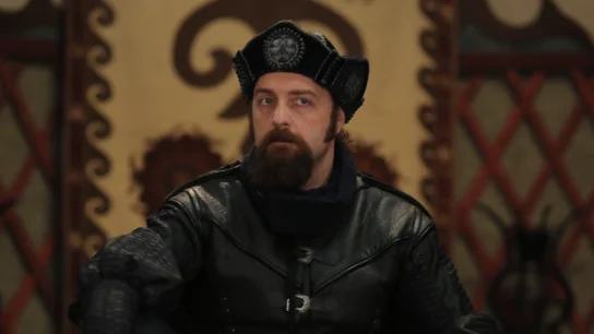 Kalanoz ('Imperio') es interpretado por el actor Abdul Susler Kalanoz ('Imperio') es interpretado por el actor Abdul Susler