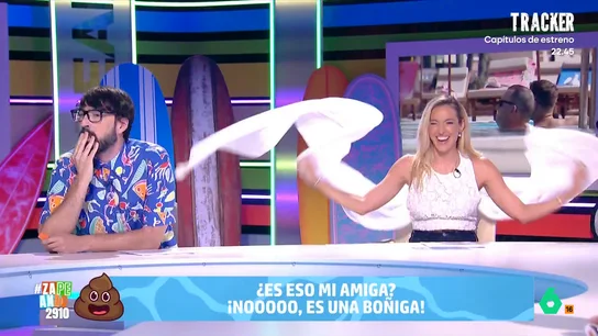 Así es la canción de Zapeando sobre el reto viral del verano: "¿Es eso un tiburón? No, es un mojón" Cada vez son más habituales los cierres de piscinas por culpa del último reto que se ha popularizado en las redes: defecar en las piscinas. No te pierdas la divertida canción en el vídeo principal.