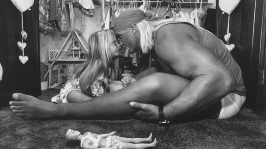 Hulk Hogan con su hija Brooke en una imagen de archivo tomada cuando ella tenía tres años Hulk Hogan con su hija Brooke en una imagen de archivo tomada cuando ella tenía tres años