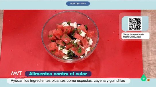 La receta de la ensalada más refrescante de Pablo Ojeda para tiempos de calor Las frutas de verano son esenciales para las olas de calor. Pero además, son un ingrediente esencial de platos salados: esta es la deliciosa ensalada fresquita que Pablo Ojeda nos trae para combatir las altas temperaturas.