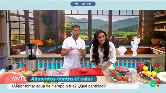 El nutricionista Pablo Ojeda explica por qué es mejor tomar agua del tiempo para hidratarse Pablo Ojeda comparte varios consejos sobre cuál es la mejor manera de hidratarse e intentar remediar, en la manera de lo posible, los efectos de las altas temperaturas.