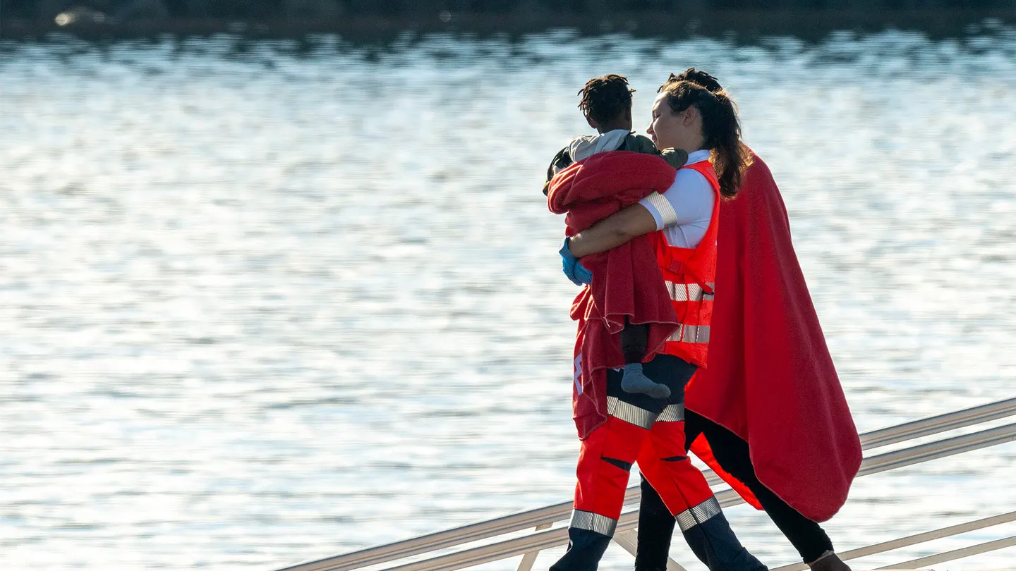 Llegan a Gijón los primeros 10 menores migrantes no acompañados Llegan a Gijón los primeros 10 menores migrantes no acompañados
