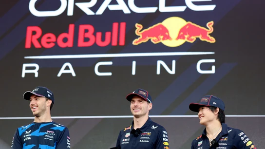 Pierre Gasly, Max Verstappen y Yuki Tsunoda Pierre Gasly, Max Verstappen y Yuki Tsunoda