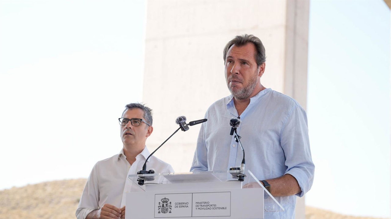 Puente se defiende de las críticas al sistema ferroviario: "Un sistema en caos no crece dos dígitos al año"