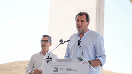 El ministro de Transportes, Óscar Puente, junto al ministro de la Presidencia, Justicia y Relaciones con las Cortes, Félix Bolaños El ministro de Transportes, Óscar Puente, junto al ministro de la Presidencia, Justicia y Relaciones con las Cortes, Félix Bolaños
