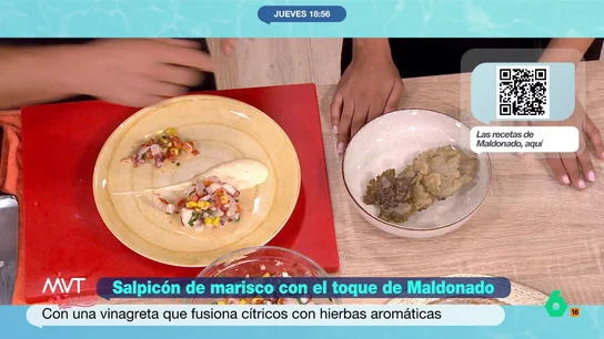 Receta de salpicón de marisco con vinagreta fusión de cítricos y hierbas del chef Carlos Maldonado, en vídeo Aprende a cocinar con el chef Carlos Maldonado este salpicón de marisco refrescante para combatir el calor, aderezada con una vinagreta que hará que te sientas como un cocinero experto ¡de la manera más sencilla!