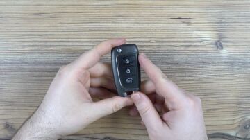 Arrancar tu coche sin pila en la llave inteligente: paso a paso para no quedarte tirado
