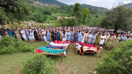 Víctimas de las lluvias monzónicas de Pakistán Víctimas de las lluvias monzónicas de Pakistán