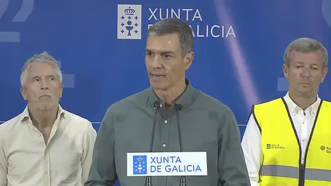 Pedro Sánchez habla en Ourense acompañado de Fernando Grande-Marlaska y Alfonso Rueda Pedro Sánchez habla en Ourense acompañado de Fernando Grande-Marlaska y Alfonso Rueda