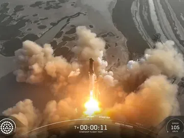 Despegue de la novena prueba de vuelo de Starship Despegue de la novena prueba de vuelo de Starship