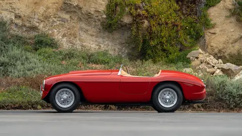 Fabricado por Touring, este 212 Export no buscaba impresionar, sino ser eficaz y rápido Ferrari 212 Export Touring Barchetta
