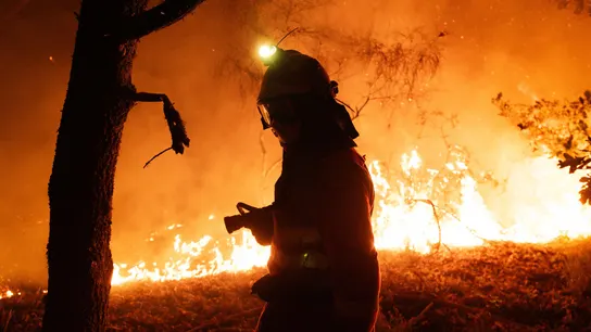 Imagen facilitada por el Ministerio de Defensa del incendio de Oímbra, Ourense. Imagen facilitada por el Ministerio de Defensa del incendio de Oímbra, Ourense.