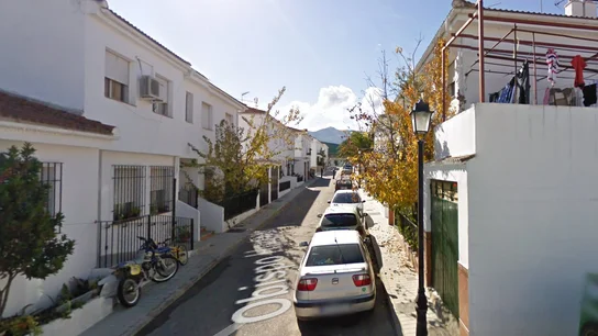 Calle Obispo Hurtado del municipio granadino de Arenas de Rey. Calle Obispo Hurtado del municipio granadino de Arenas de Rey.