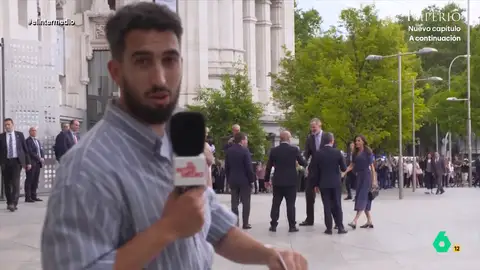 El 'sofisticado' sistema de seguridad para alejar a Isma Juárez de Felipe VI y Letizia: "Tengo la sensación de que no pinto nada" En este vídeo que recupera El Intermedio, Isma Juárez intentaba dar un salto como periodista asistiendo a los Premios de la APM, donde pudo hablar con periodistas de relumbrón e intentó, no sin dificultades, preguntar a Felipe VI y Letizia.