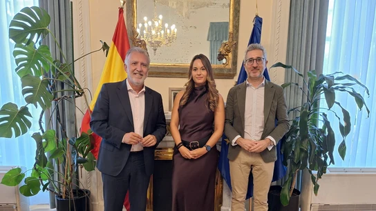 El ministro de Política Territorial y Memoria Democrática, Ángel Víctor Torres, el secretario de Estado de Política Territorial, Arcadi España, y la nueva comisionada del Gobierno para la reconstrucción tras la dana, Zulima Pérez. El ministro de Política Territorial y Memoria Democrática, Ángel Víctor Torres, el secretario de Estado de Política Territorial, Arcadi España, y la nueva comisionada del Gobierno para la reconstrucción tras la dana, Zulima Pérez.