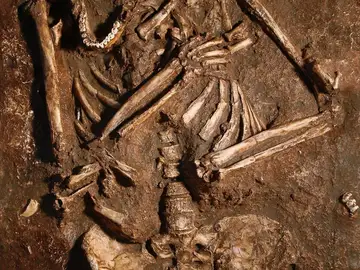 Réplica del esqueleto neandertal de Kebara 2 Réplica del esqueleto neandertal de Kebara 2