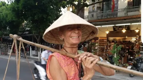 Matilde Muñoz en una fotografía facilitada por la familia de hace pocos meses en su último viaje a Indonesia. Matilde Muñoz en una fotografía facilitada por la familia de hace pocos meses en su último viaje a Indonesia.