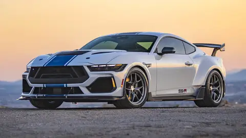 Brutal. El Shelby Super Snake-R es realmente un espectáculo visual y sonoro Shelby Super Snake-R
