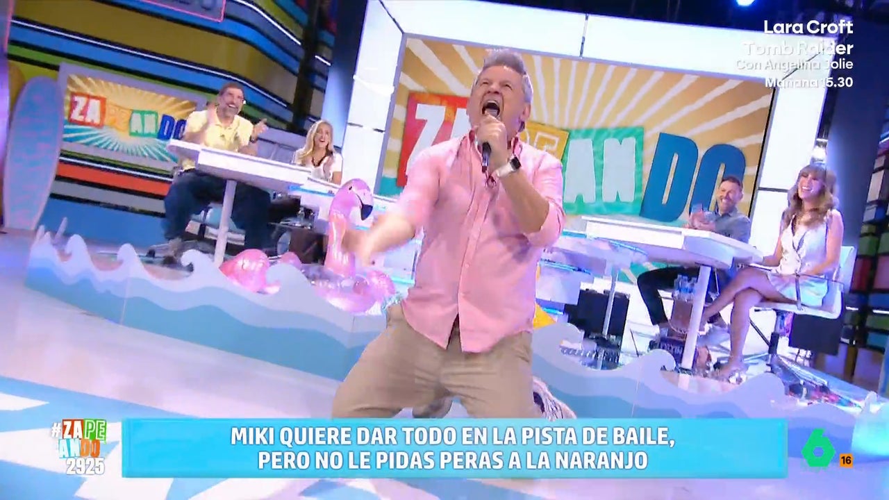 Miki Nadal lo da todo 'cantando' 'Desátame' de Mónica Naranjo, con helicóptero y croqueta incluidos