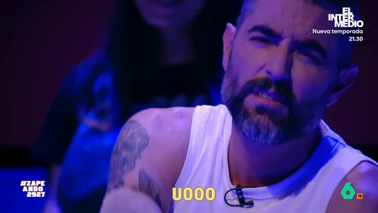 Dani Mateo versiona 'Cibeles', la nueva canción de Sergio Ramos: "El culo a playa aún me huele" El presentador de Zapeando echa de menos sus vacaciones por ello ha aprovechado el éxito del tema 'Cibeles', del futbolista de Camas, para homenajear a su descanso veraniego. No te pierdas su versión de la canción en el vídeo principal.