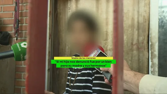 Hacinados, enfermos y sucios: así rescataron a seis hermanos menores de una casa en Vallecas antes de que sus padres huyeran con ellos Hacinados, enfermos y sucios: así rescataron a seis hermanos menores de una casa en Vallecas antes de que sus padres huyeran con ellos