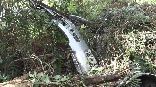 Los restos del vehículo accidentado en Okondo en el que han fallecido dos jóvenes Los restos del vehículo accidentado en Okondo en el que han fallecido dos jóvenes