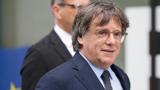 El expresident de la Generalitat Carles Puigdemont, antes de su reuni&oacute;n con Salvador Illa