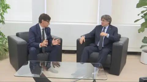Salvador Illa y Carles Puigdemont, durante su reunión en Bruselas Salvador Illa y Carles Puigdemont, durante su reunión en Bruselas