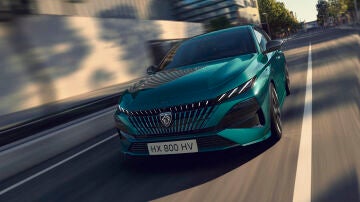 El nuevo Peugeot 308 recibe una actualización que destaca por un atractivo frontal