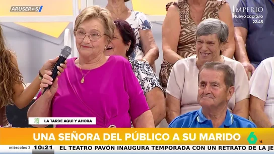 El 'dardo' de una señora del público del programa de Juan y Medio a su marido: "Este hombre poco me lleva al huerto" El 'dardo' de una señora del público del programa de Juan y Medio a su marido: "Este hombre poco me lleva al huerto"