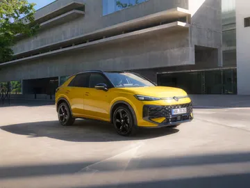 El nuevo Volkswagen T-Roc adopta los rasgos de diseño de su hermano mayor, el Tiguan El nuevo Volkswagen T-Roc adopta los rasgos de diseño de su hermano mayor, el Tiguan