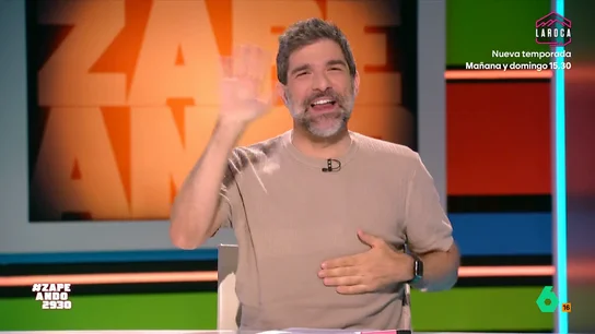 Nacho García se enfada con el público de Zapeando: "¿Si os dice Dani que os tiréis por un barranco os tiráis?" Quique Peinado y Nacho casi no llegan al inicio del programa. Por eso, Dani Mateo ha pedido, solo, medio aplauso para los zapeadores, algo que ha molestado a García.