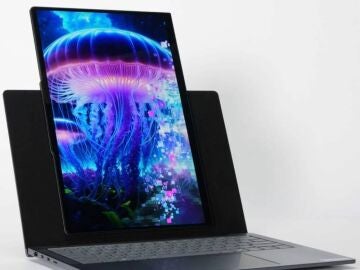 Lenovo sorprende en la IFA mostrando un port&aacute;til con pantalla rotatoria