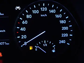 Indicador de nivel de combustible Indicador de nivel de combustible