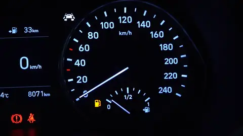 Indicador de nivel de combustible Indicador de nivel de combustible