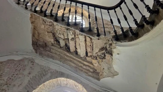Edificio que ha sufrido el derrumbe Edificio que ha sufrido el derrumbe