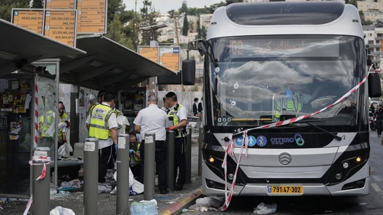 Escena del ataque terrorista ocurrido en Jerusalén que deja al menos seis muertos Escena del ataque terrorista ocurrido en Jerusalén que deja al menos seis muertos