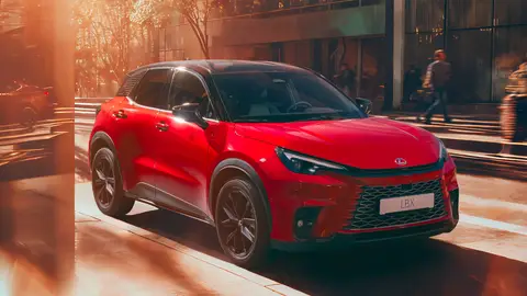 El Lexus LBX tiene pocos rivales en el mercado, es una propuesta realmente interesante Lexus LBX