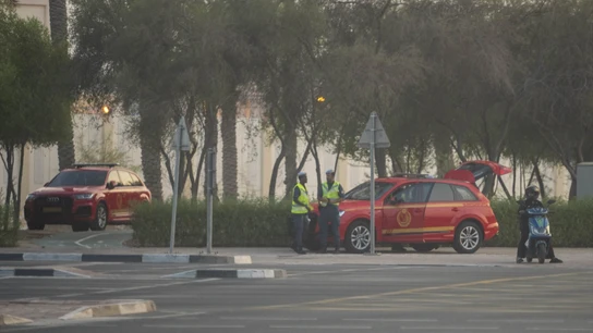 Personal de seguridad tras el ataque israelí en Doha (Qatar) Personal de seguridad tras el ataque israelí en Doha (Qatar)
