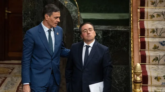 Pedro Sánchez y José Manuel Albares en el Congreso de los Diputados Pedro Sánchez y José Manuel Albares en el Congreso de los Diputados