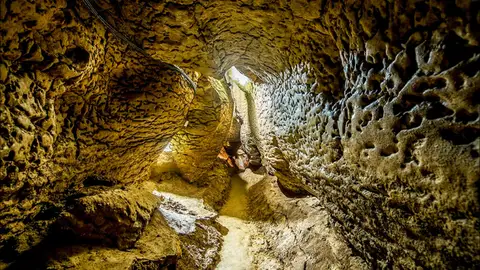 Cuevas del Toll en Moià Cuevas del Toll en Moià