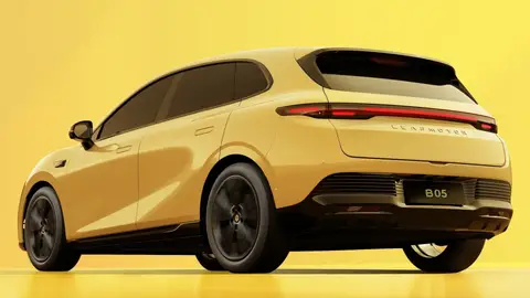 China pone el foco en el Volkswagen Golf, y prepara el desembarco de sus rivales en Europa Leapmotor B05