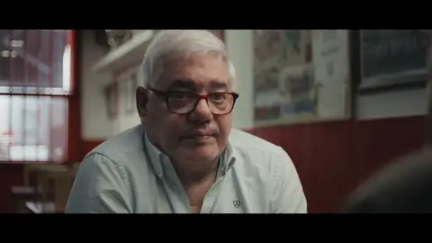 El maquinista del Alvia se siente "perdonado" por las víctimas y por él mismo: "Yo llevaba el tren, pero lo podría haber llevado otro" El maquinista del Alvia se siente "perdonado" por las víctimas y por él mismo: "Yo llevaba el tren, pero lo podría haber llevado otro"