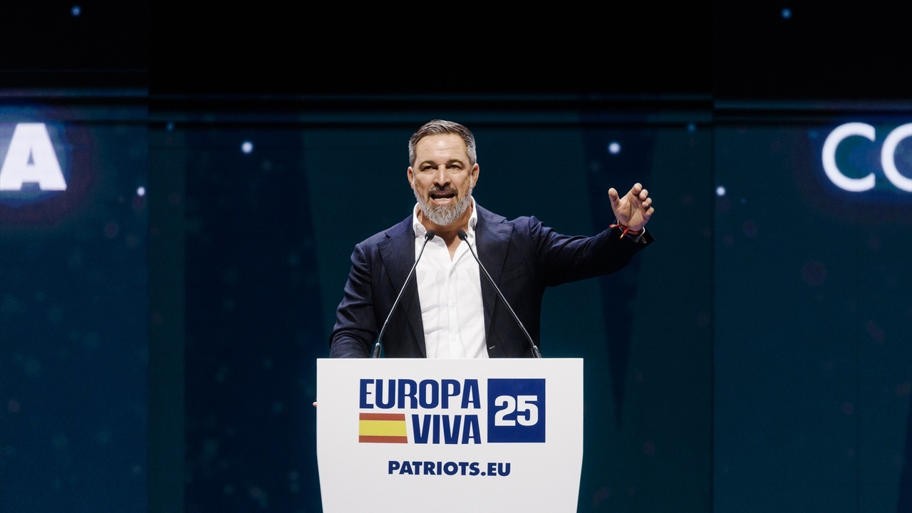Abascal organiza un nuevo acto contra una izquierda "asesina y mentirosa" y homenajea a Charlie Kirk: "Nos llaman fascistas para matarnos"