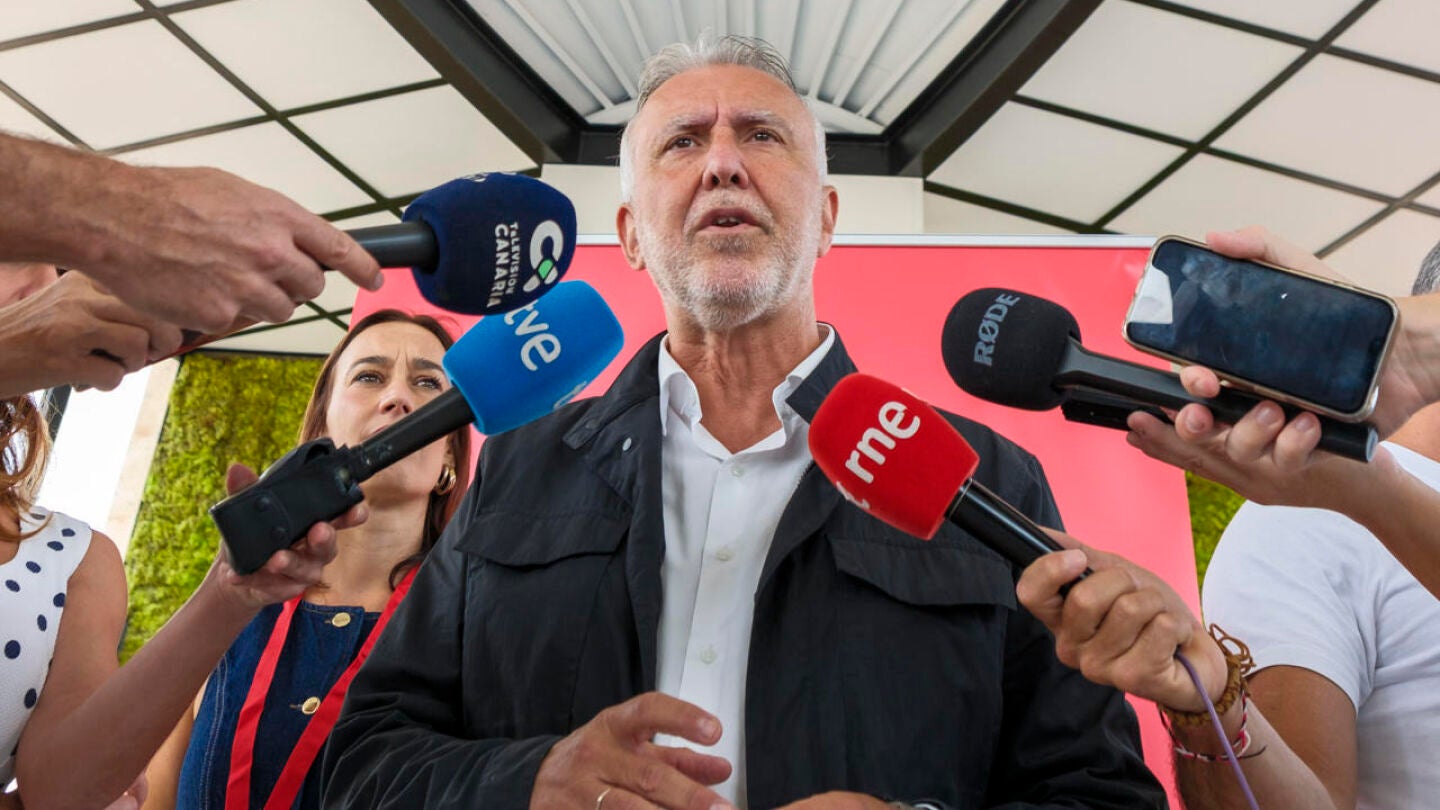 El ministro de Pol&iacute;tica Territorial y Memoria Democr&aacute;tica, &Aacute;ngel Victor Torres