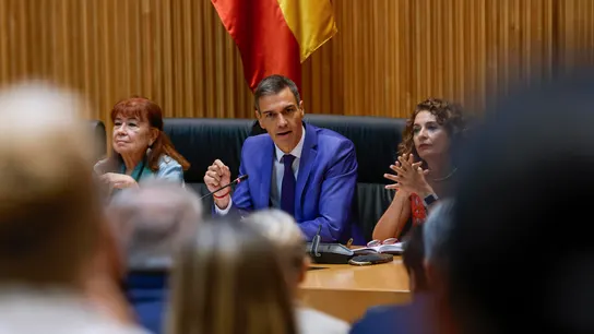 El presidente del Gobierno, Pedro Sánchez, preside la reunión interparlamentaria del Grupo Parlamentario Socialista, este lunes 15 de septiembre de 2025 en el Congreso. El presidente del Gobierno, Pedro Sánchez, preside la reunión interparlamentaria del Grupo Parlamentario Socialista, este lunes 15 de septiembre de 2025 en el Congreso.