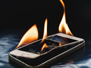 Móvil ardiendo Móvil ardiendo